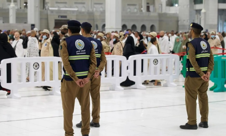الدفاع المدني يكثف جهوده لسلامة المعتمرين في رمضان 1447هـ