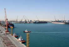 استهداف خزان وقود بميناء الدقم: التفاصيل والأهمية الاستراتيجية