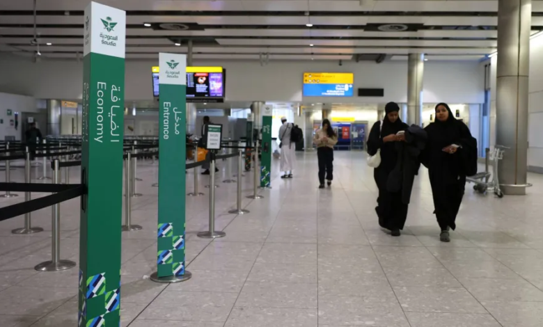 تمديد تعليق رحلات الطيران السعودية والقطرية بسبب إغلاق الأجواء