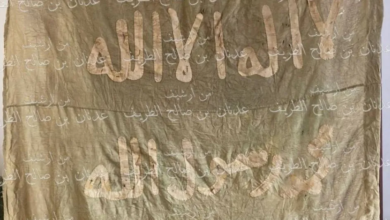 باحث سعودي يمتلك 100 علم وراية نادرة من تاريخ المملكة