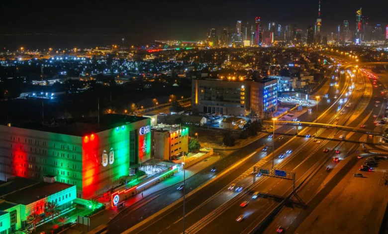 الكويت تؤكد التصدي لصواريخ ومسيرات اخترقت الأجواء