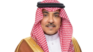 وزير الإعلام الدوسري: نقف صفاً واحداً ضد العدوان