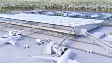 هجوم بطائرات مسيرة يستهدف مطار الكويت ومبنى حكومياً