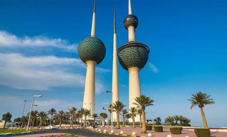 Kuwait announces precautionary measures: distance learning and reduced work hours