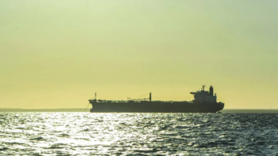 الاعتداءات الإيرانية تتواصل والدفاعات الخليجية تتصدى بنجاح