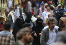 تجار حوثيون يغرقون أسواق صنعاء بالألعاب النارية الخطرة