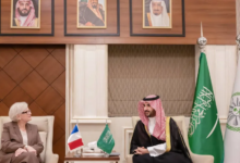 وزير الدفاع السعودي ووزيرة القوات الفرنسية: تعزيز التعاون