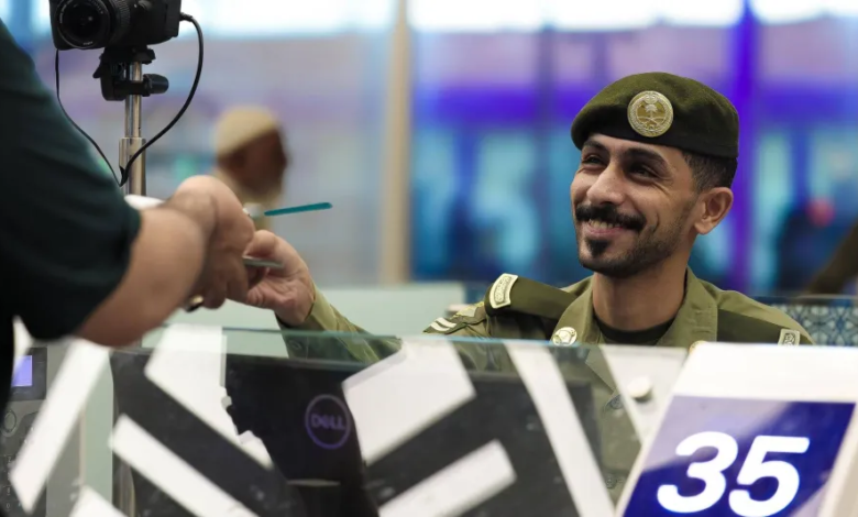 السعودية تعالج أوضاع حاملي التأشيرات المتعذرة مغادرتهم