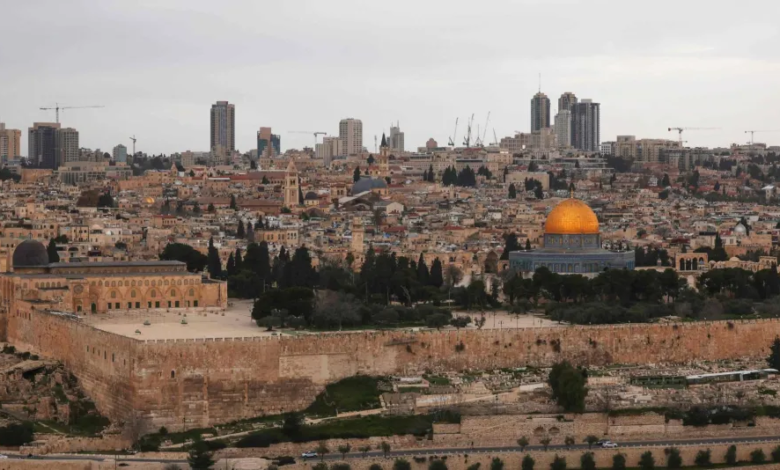 رفض عربي وإسلامي لقيود إسرائيل على حرية العبادة بالقدس
