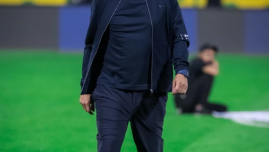 دونيس يخالف اللوائح بعد طرده أمام الاتحاد.. تفاصيل الأزمة