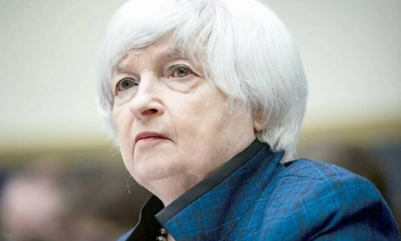 يلين تحذر: حرب إيران ترفع التضخم وتؤجل خفض الفائدة