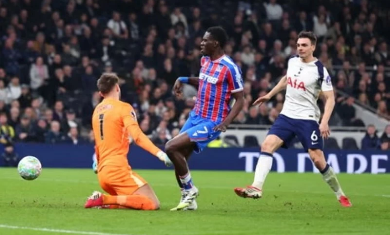 Tottenham fall to Crystal Palace 1-3 and move closer to relegation