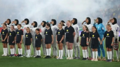 منتخب إيران للسيدات والنشيد الوطني: سر التحية العسكرية