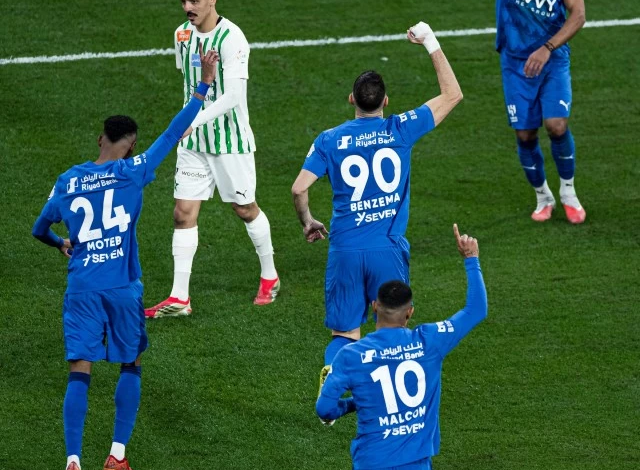 Al-Hilal defeats Al-Najma 4-0 in the Roshan League: Benzema scores a brace