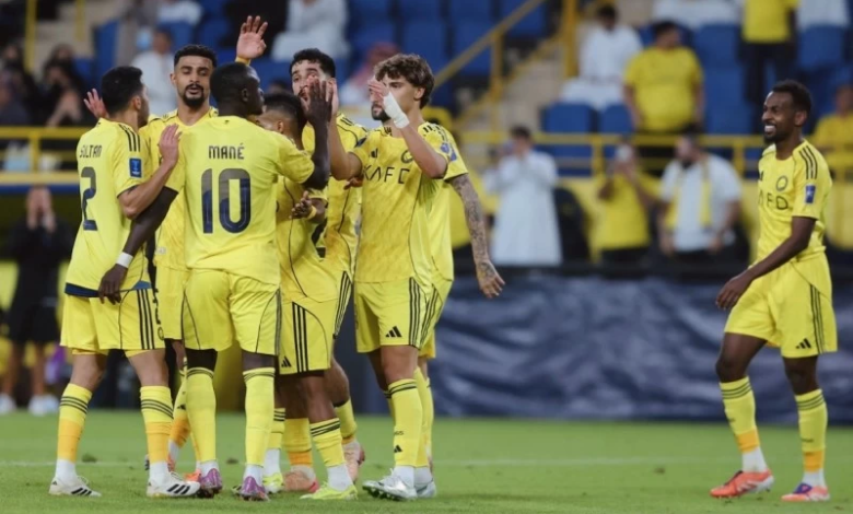 النصر ضد نيوم: صراع صدارة دوري روشن وغياب رونالدو