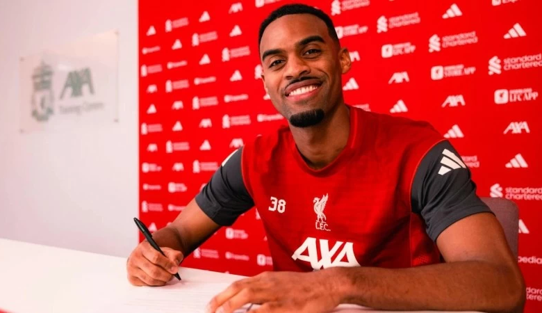 رسمياً ليفربول يمدد عقد ريان غرافنبيرخ حتى 2032
