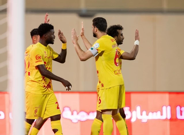 Al-Qadisiyah defeats Al-Kholoud 4-1 in the Roshan League and strengthens its fourth position