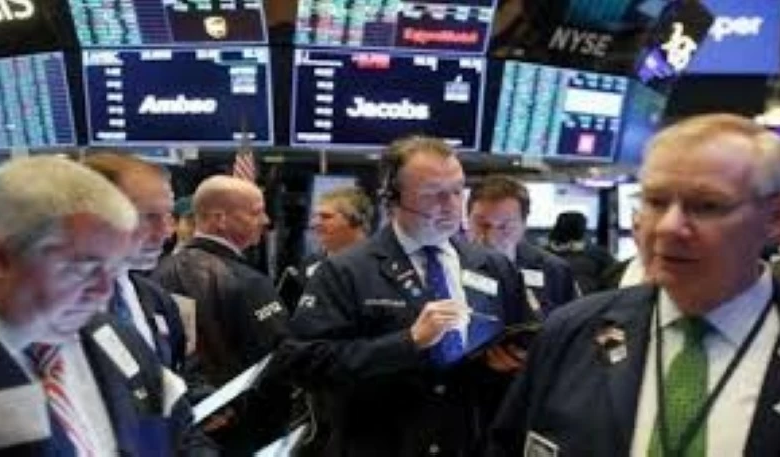 تداعيات الحرب على الأسواق: النفط يقفز والأسهم تتراجع