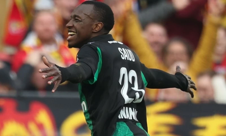 Saud Abdulhamid scores the first Saudi goal in the French league with Lens