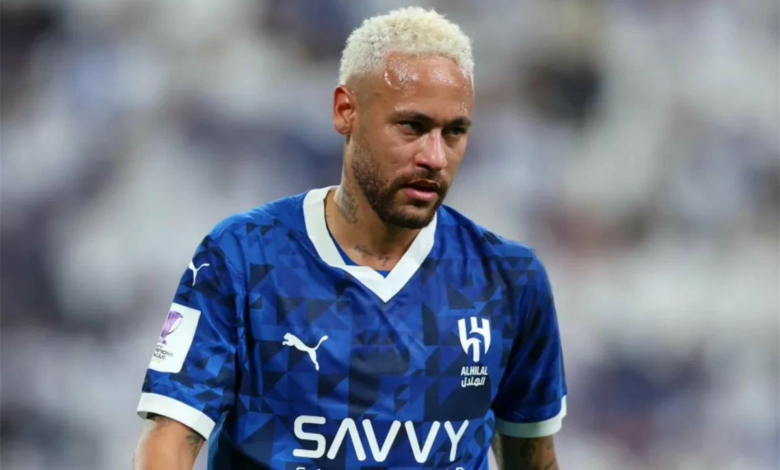 نيمار يقترب من العودة لمنتخب البرازيل بعد غياب طويل