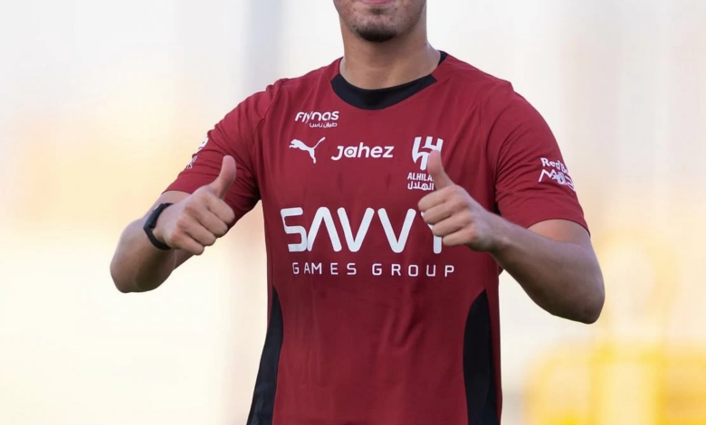 تطورات إصابة يوسف أكتشيتشيك ومغادرته لباريس للعلاج