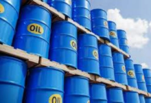 سحب مخزونات النفط العالمية: هل يسد فجوة إغلاق مضيق هرمز؟