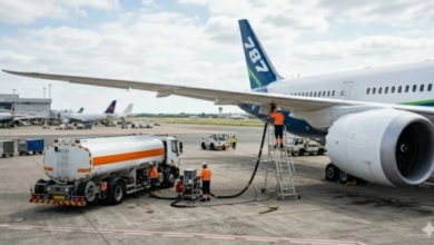 ارتفاع أسعار وقود الطائرات فوق 200 دولار وسط أزمة إمدادات