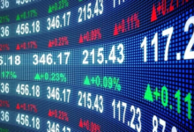 البيع البطيء: كيف يضغط على الأسواق العالمية؟