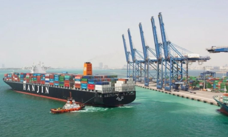 استثناء مؤقت للسفن السعودية والأجنبية من هيئة النقل