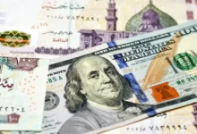 سعر الدولار في مصر يتجاوز 53 جنيها لأول مرة بالبنوك