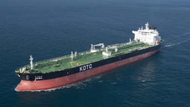 استهداف ناقلة نفط كويتية في دبي: التفاصيل والتداعيات