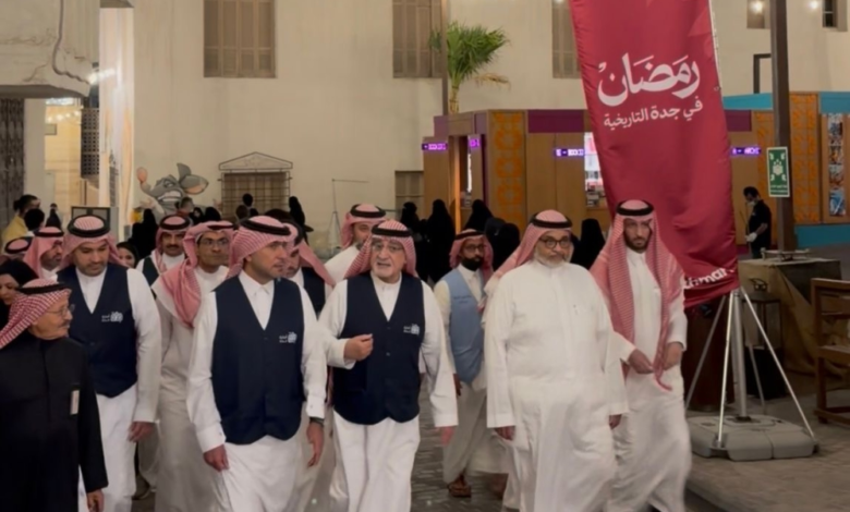 الحقيل يتفقد جدة التاريخية: خطط لتطوير السياحة وإدارة الحشود