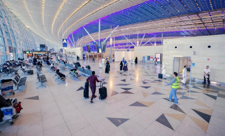 الداخلية تخصص 992 للخليجيين العالقين بمطارات المملكة