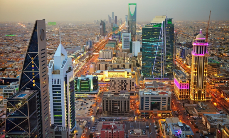 السعودية: استقرار أمني وجاهزية تامة للدفاع عن الأجواء