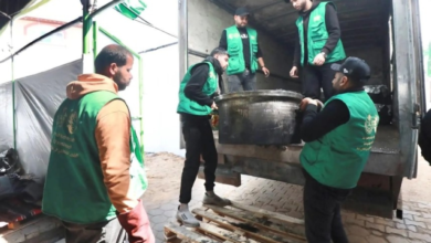 Saudi Arabia provides aid to Gaza: King Salman Center distributes 30,000 hot meals