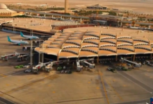 تنويه مطار الملك خالد الدولي للمسافرين بشأن الرحلات