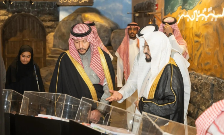 نائب أمير المدينة يتفقد تقنيات متحف السيرة النبوية