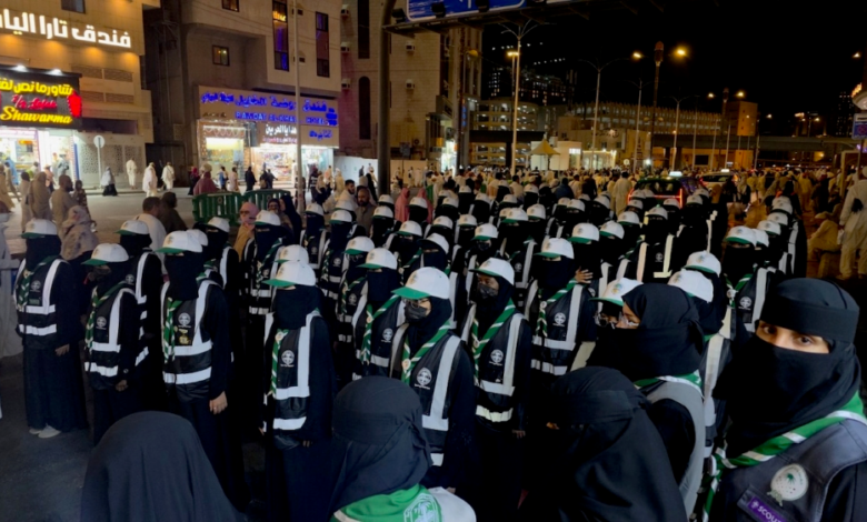 الكشافة في رمضان: سواعد العطاء لخدمة ضيوف الرحمن