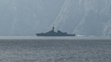 غرق فرقاطة إيرانية قبالة سريلانكا: فقدان 140 وتفاصيل الانفجار