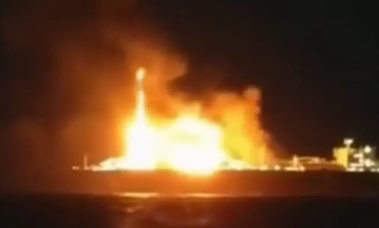 بوتين يتهم أوكرانيا بإغراق ناقلة غاز روسية في المتوسط