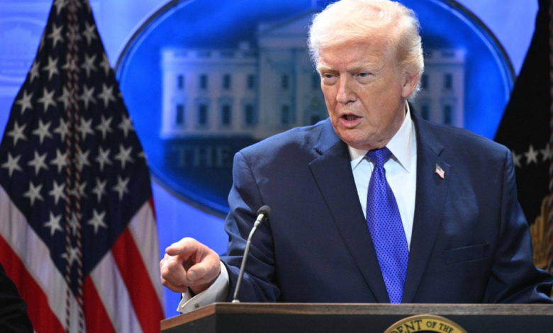 ترامب يدرس مستقبل إيران بعد الحرب ويستقبل جثامين الجنود