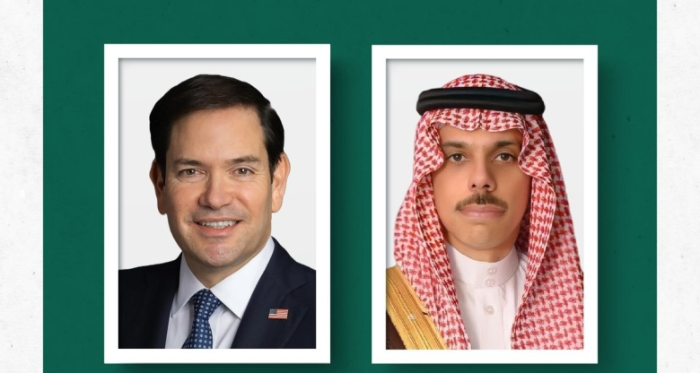 وزير الخارجية يبحث الاعتداءات الإيرانية مع نظيره الأمريكي