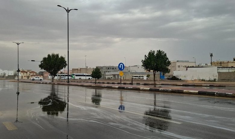طقس السعودية: أمطار غزيرة وسيول حتى الثلاثاء وتحذيرات عاجلة