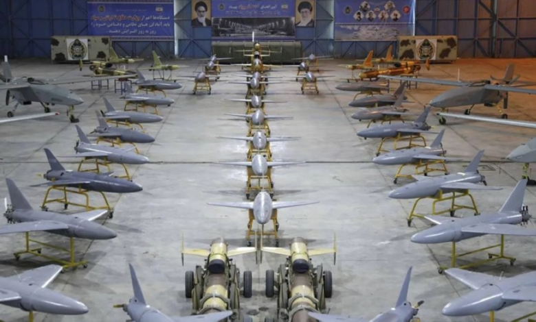 الجيش الإيراني يعلن استهداف حاملة الطائرات لينكولن واستخدام أسلحة جديدة