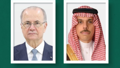 وزير الخارجية السعودي يبحث مستجدات المنطقة مع رئيس وزراء فلسطين