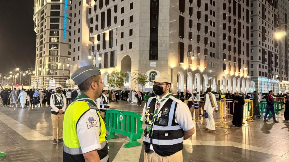 530 كشافًا يشاركون في إدارة حشود المسجد النبوي خلال رمضان