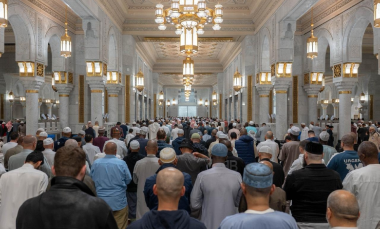 The Two Holy Mosques' plan to receive millions on the 27th night of Ramadan