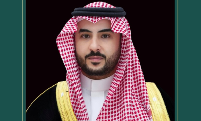 The Minister of Defense calls for reporting missiles and drones via Tawakkalna