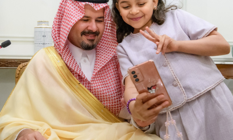 أمير المدينة المنورة يطلق مبادرة كلنا أهل لرعاية الأيتام