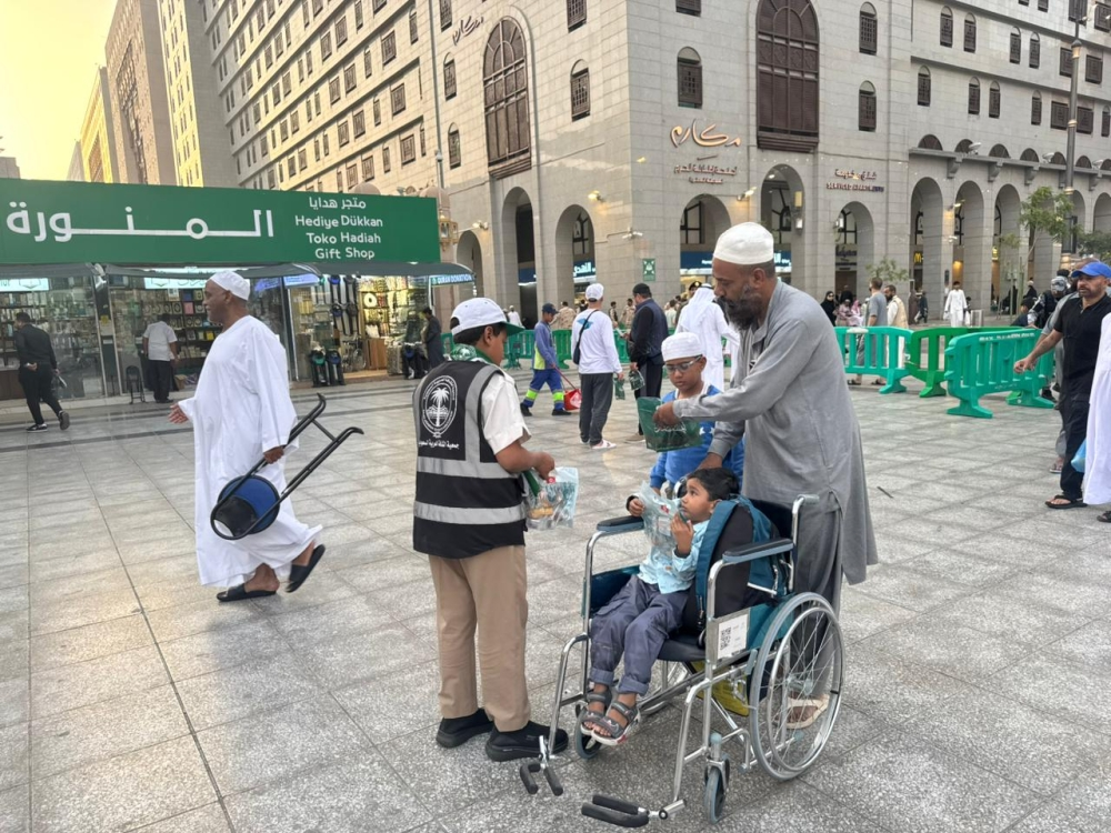 The public service camp is ramping up its initiatives to serve visitors to the Prophet's Mosque
